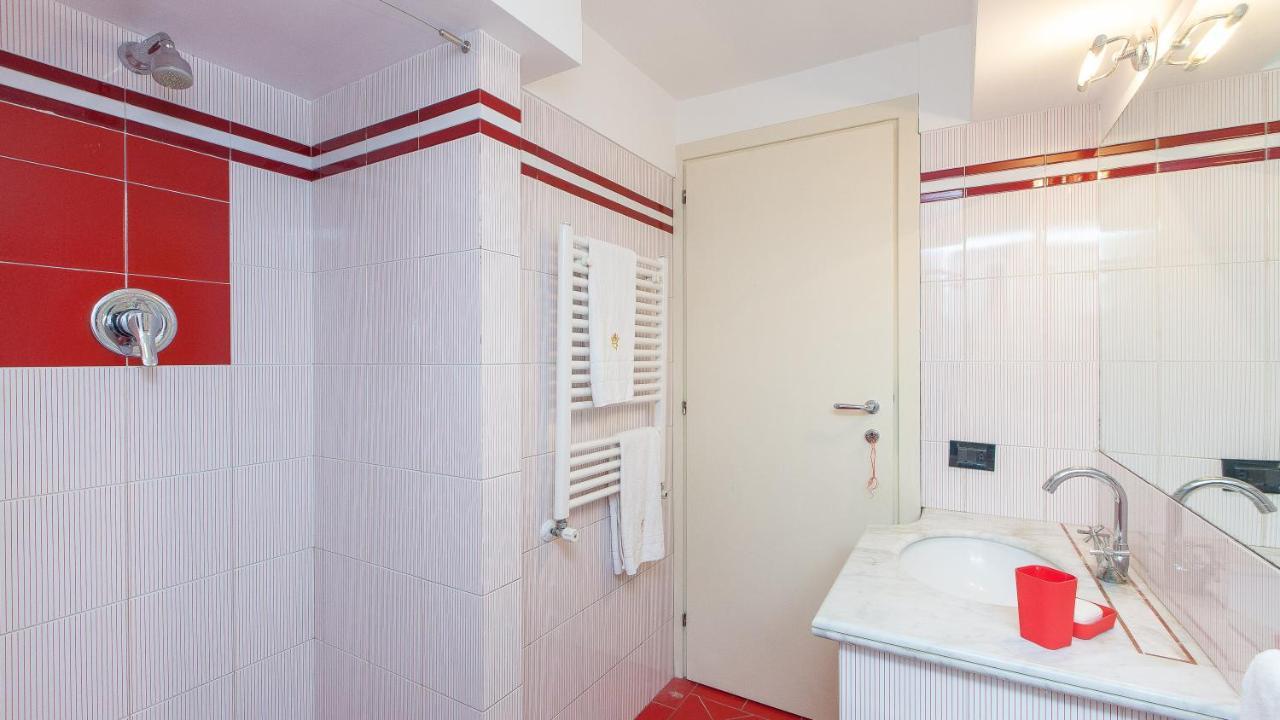 Trevi Colour- Rental In Рим Екстер'єр фото